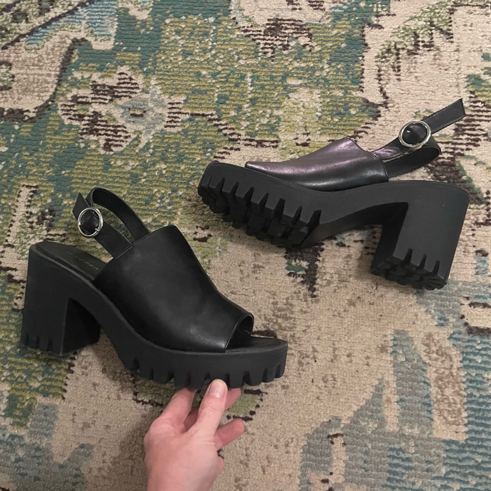 Womens 8.5 Madden Girl platforms